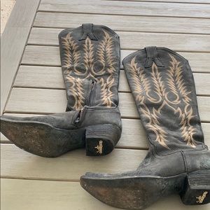 Old gringo cowboy boots